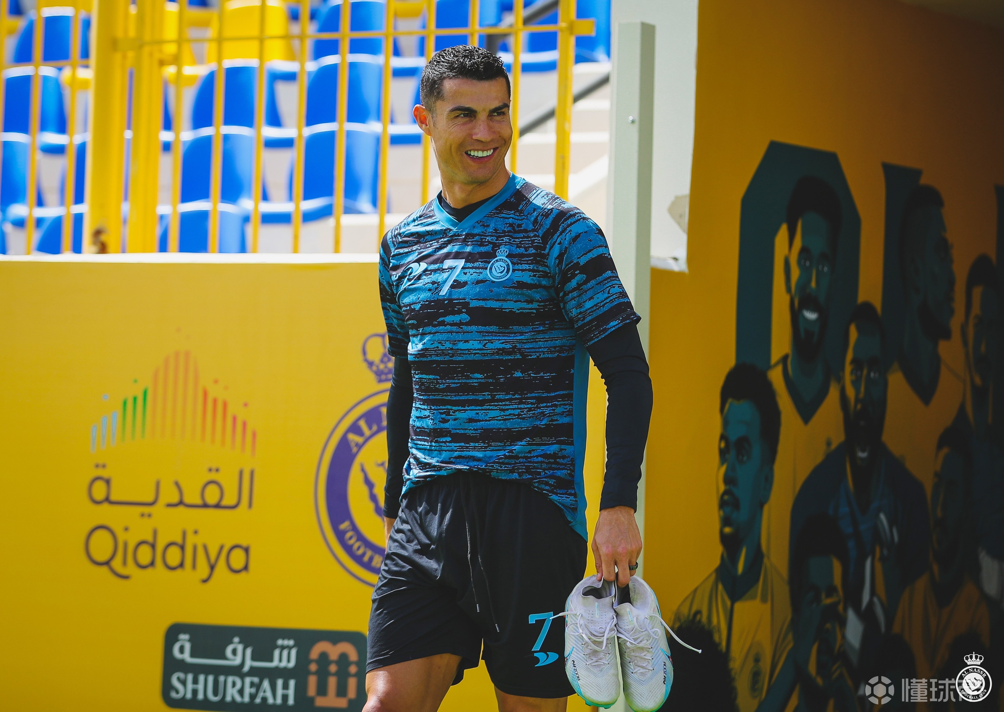 史图加特球员表现抢眼,助球队获得胜利 史图加特球员表现抢眼,助球队获得胜利