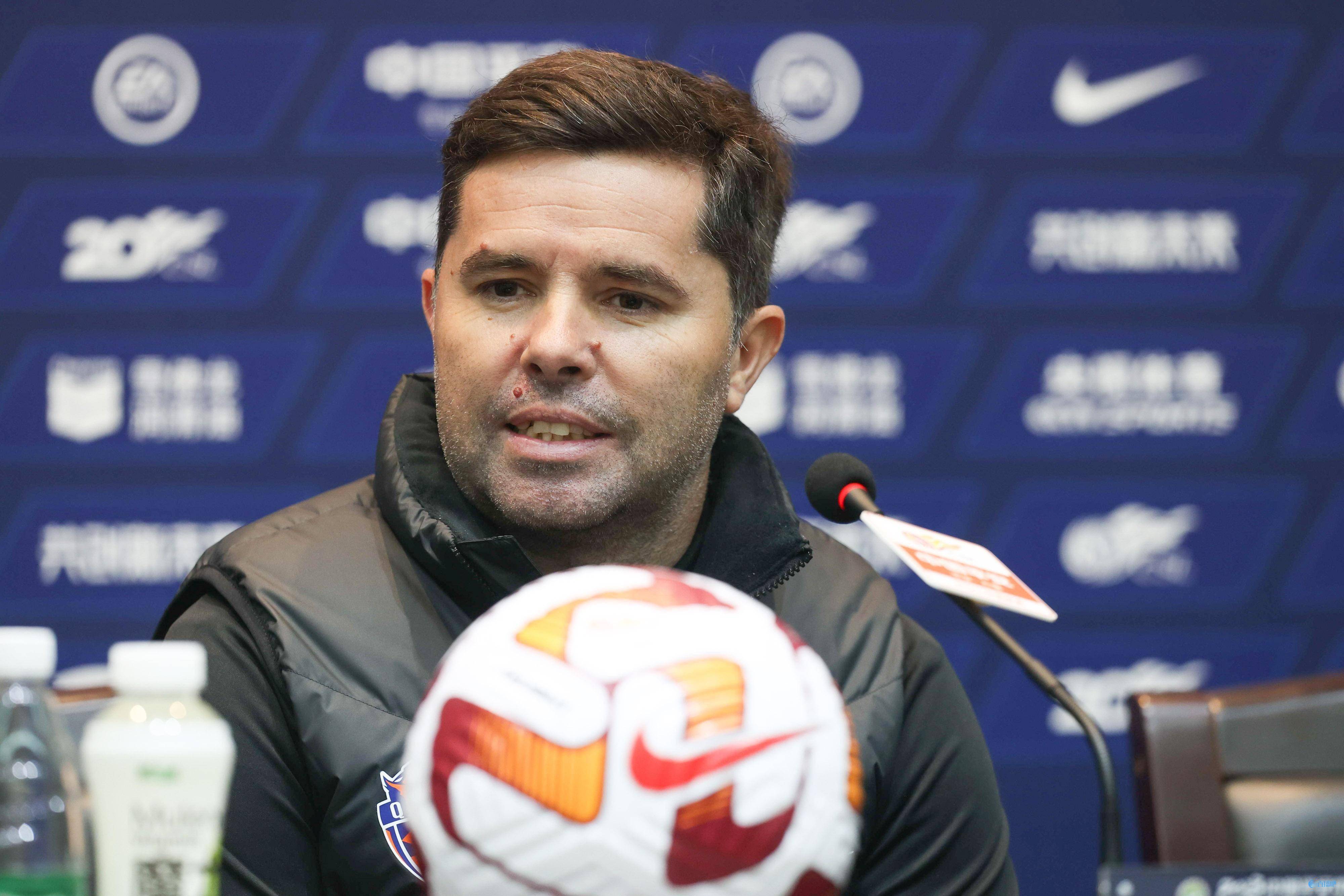 斯凯普主场保持不败,迅速摆脱保级区! 斯凯普主场保持不败,迅速摆脱保级区!