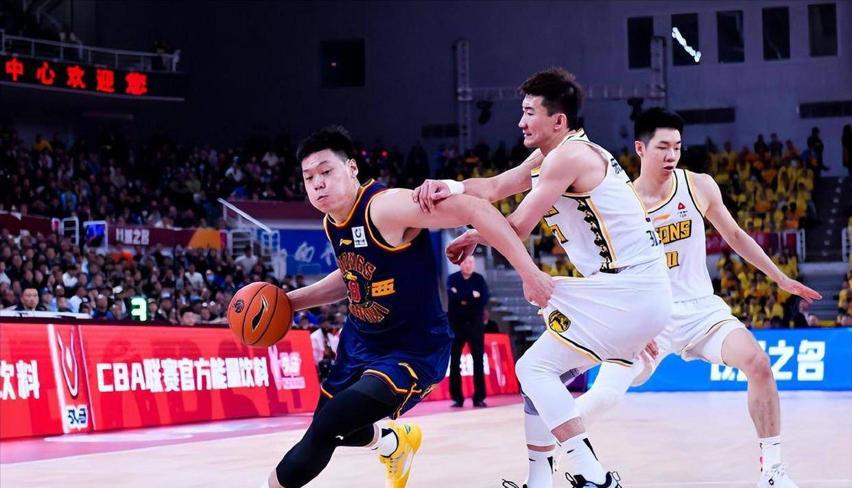 山东男篮面对新赛季挑战,坚守胜利壁垒 山东男篮面对新赛季挑战,坚守胜利壁垒