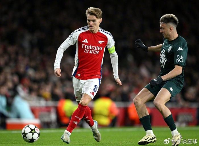 斯洛伐克队主场大捷,欧洲杯梦想重燃 斯洛伐克队主场大捷,欧洲杯梦想重燃