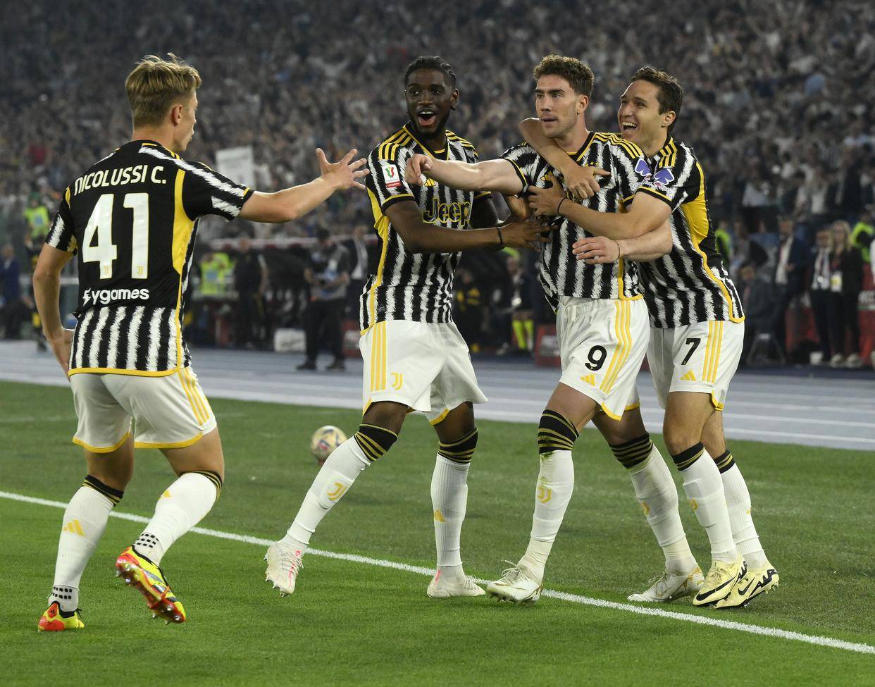 关于尤文图斯后卫起神勇作用,球队难以破门的信息 关于尤文图斯后卫起神勇作用,球队难以破门的信息