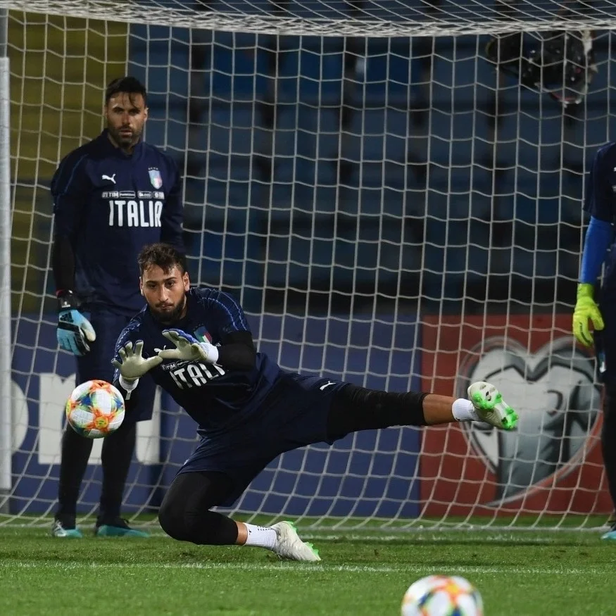 莱沃库森主场轻松取胜,开门红 莱沃库森主场轻松取胜,开门红