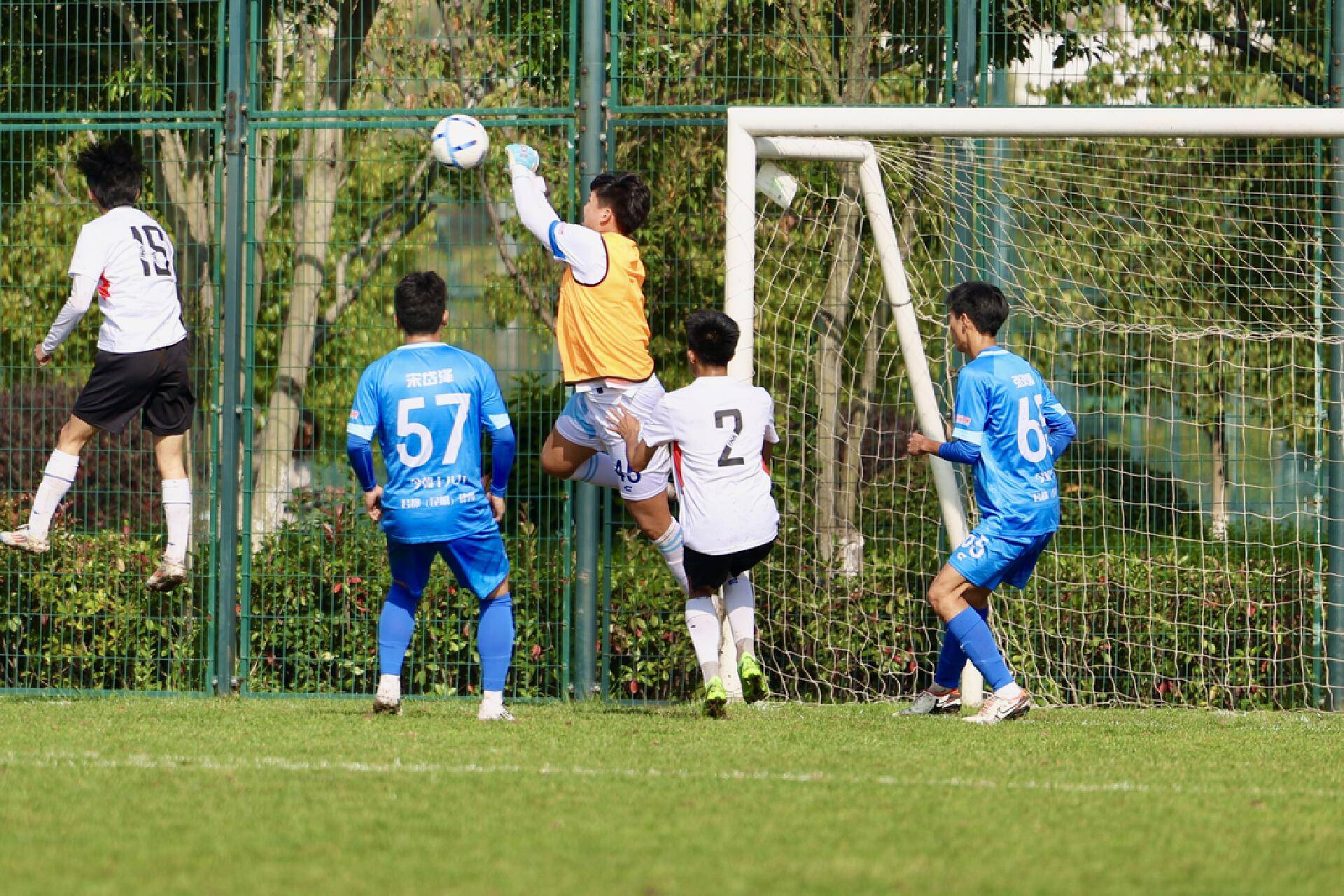 热血擂台:球员们在竞技场上尽展风采 热血擂台:球员们在竞技场上尽展风采