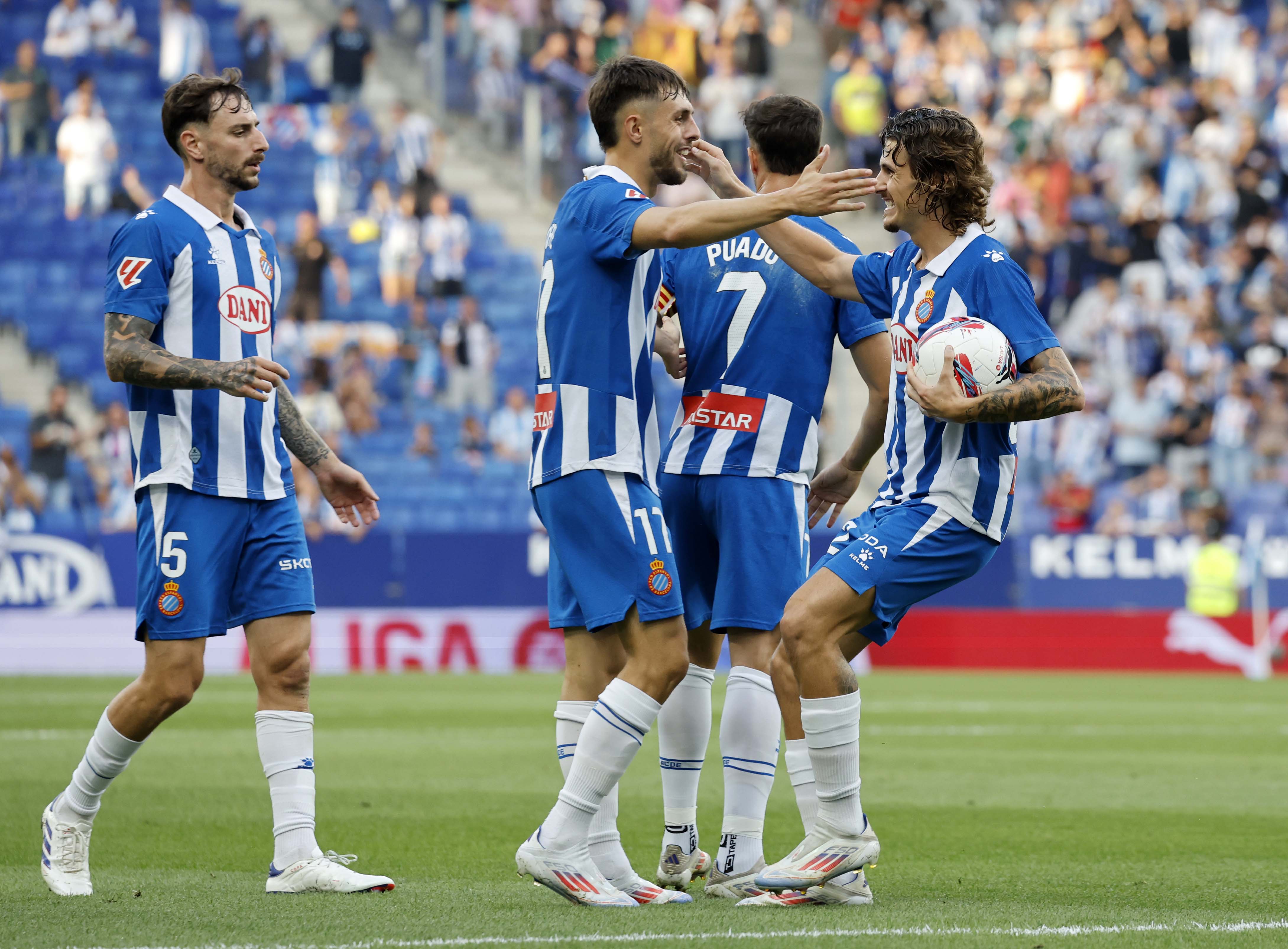 西班牙队进入了下一轮淘汰赛 西班牙队进入了下一轮淘汰赛