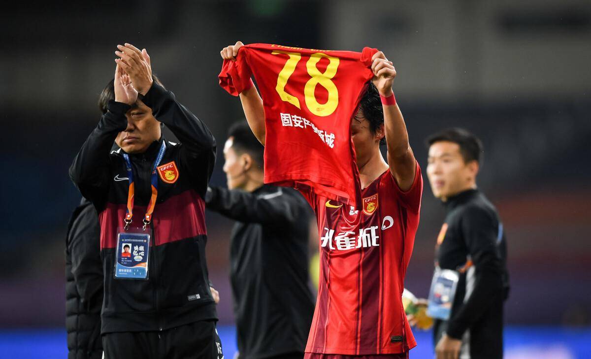 广州恒大客场失利，晋级之路波折重重！的简单介绍