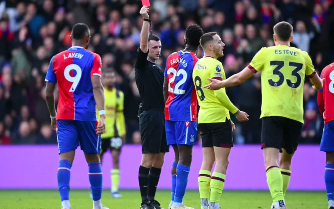 英超阿斯顿维拉大胜伯恩利,逼近前四的简单介绍 英超阿斯顿维拉大胜伯恩利,逼近前四的简单介绍