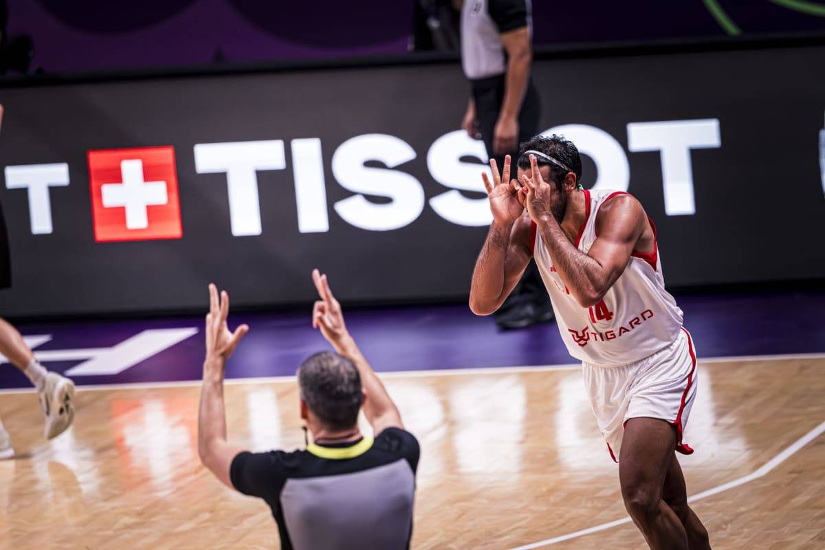 进攻端态势强劲球员超越对手 进攻端态势强劲球员超越对手