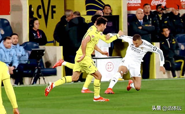 皇家马德里客场艰难取胜,继续领跑西甲 皇家马德里客场艰难取胜,继续领跑西甲