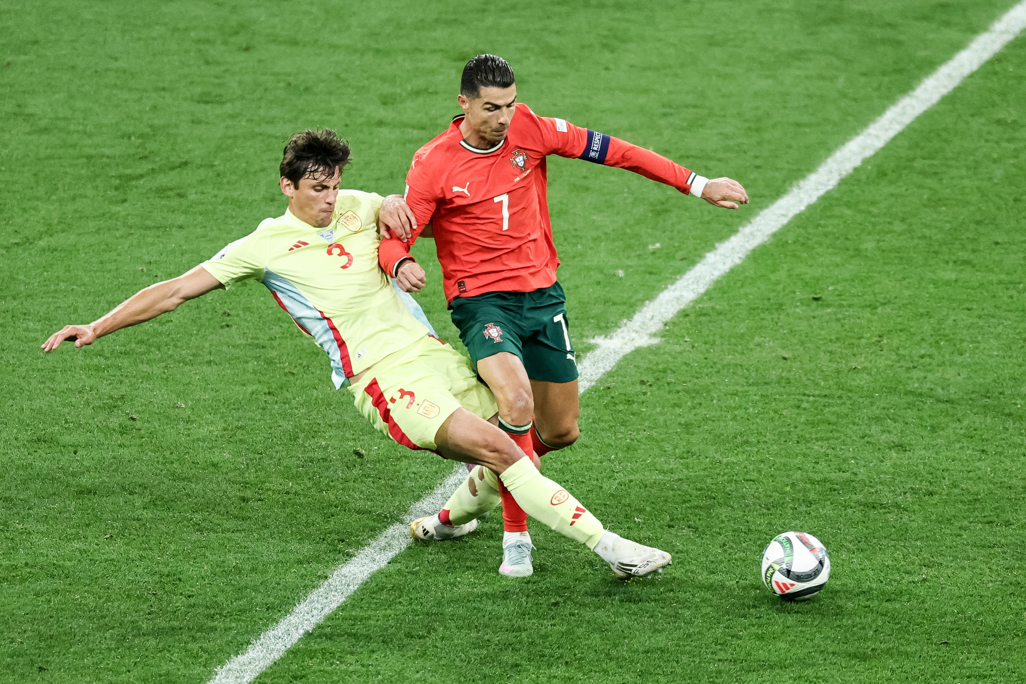 关于葡萄牙队喜获胜利，晋级到了欧洲比赛的下一阶段的信息