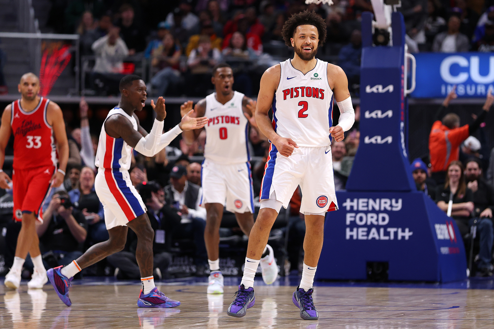 包含公牛主场负雄鹿，篮网力克快船的词条