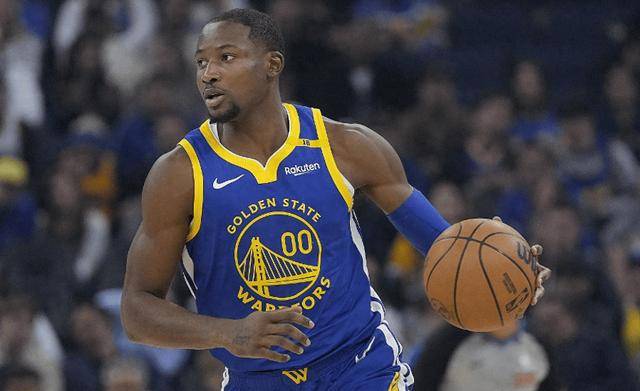 勇士客场大胜76人，实现三连胜