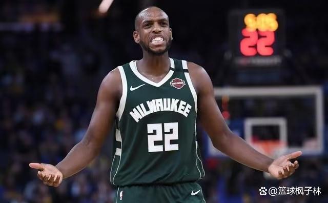 雄鹿客场击败雄鹿，米德尔顿砍27分